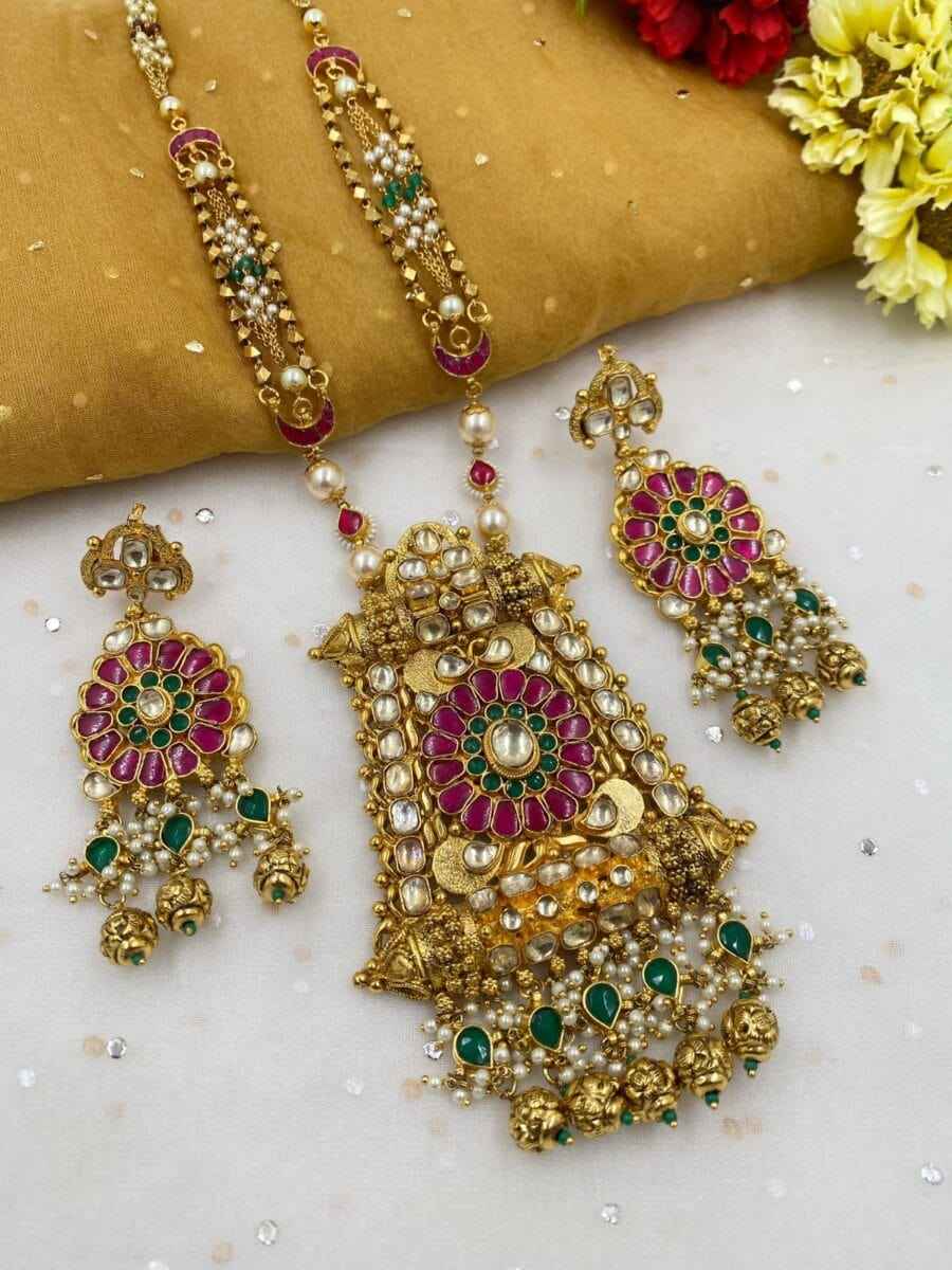 Wedding Necklace Set For Woman Elegant wedding necklace set for women in gold , crafted by Avara Jewels – Best Jewellery Brand in India