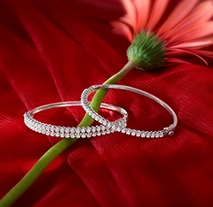 Premium handcrafted bracelet from Avara Jewels, best jewellery brand in India