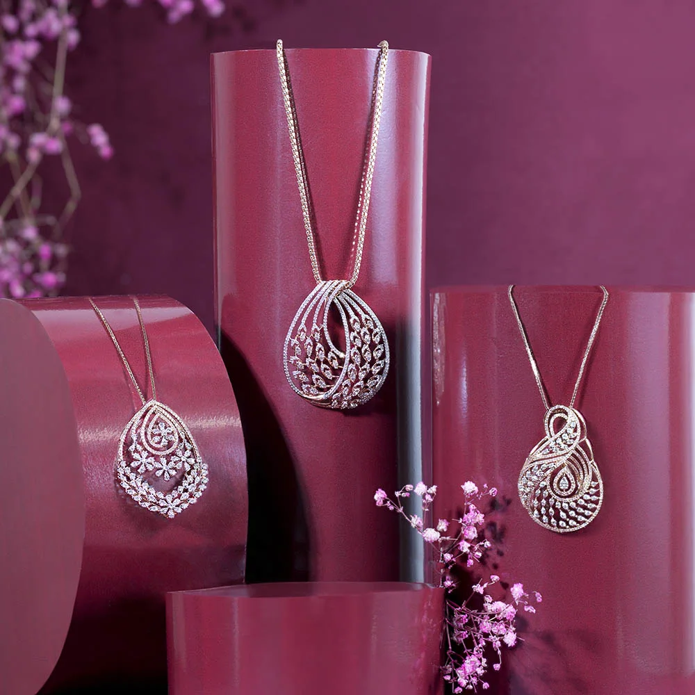 Avara Jewels pendants – elegant gold and diamond pendants by the best jewellery brand in India
